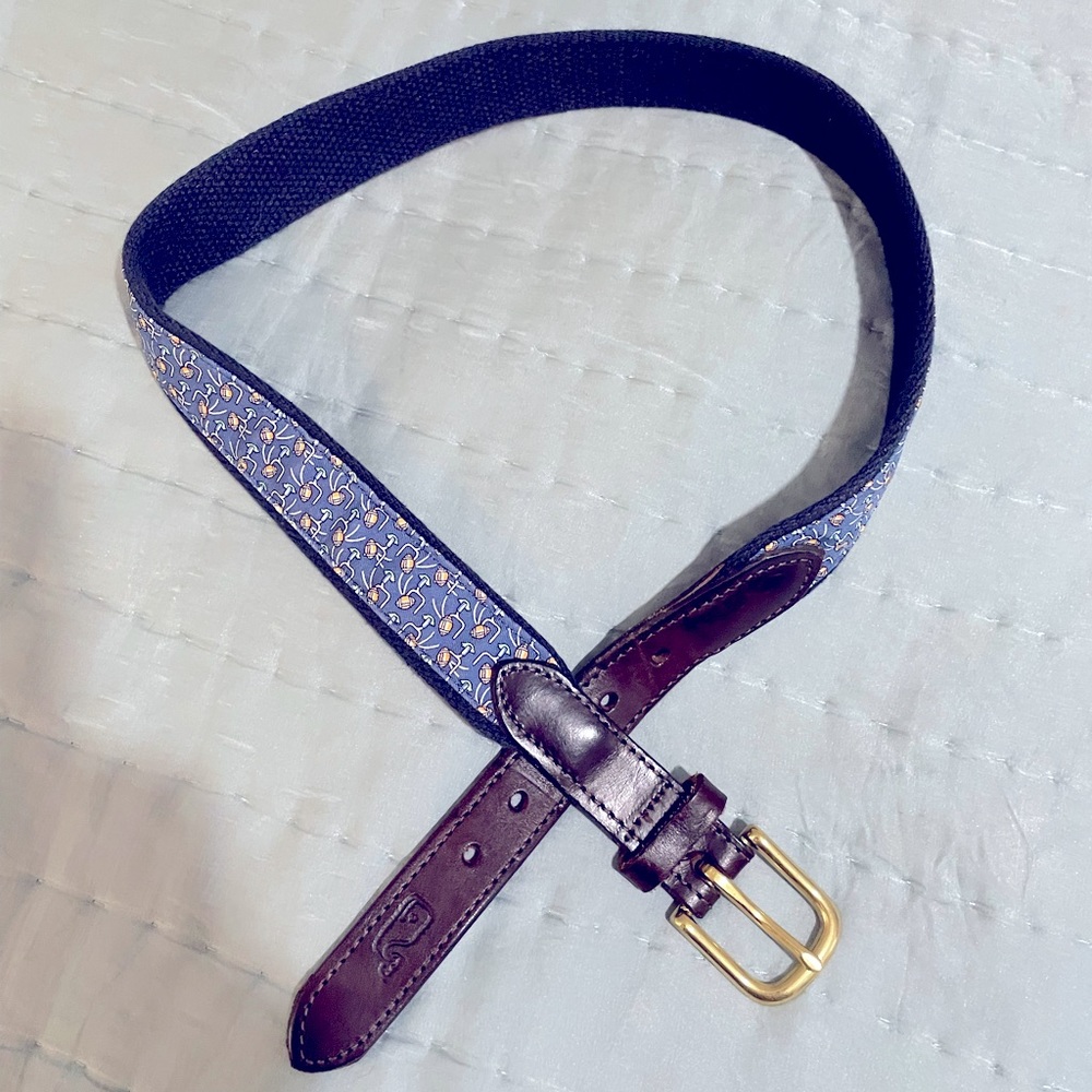 Vineyard Vines Football Themed Men’s Belt size 30